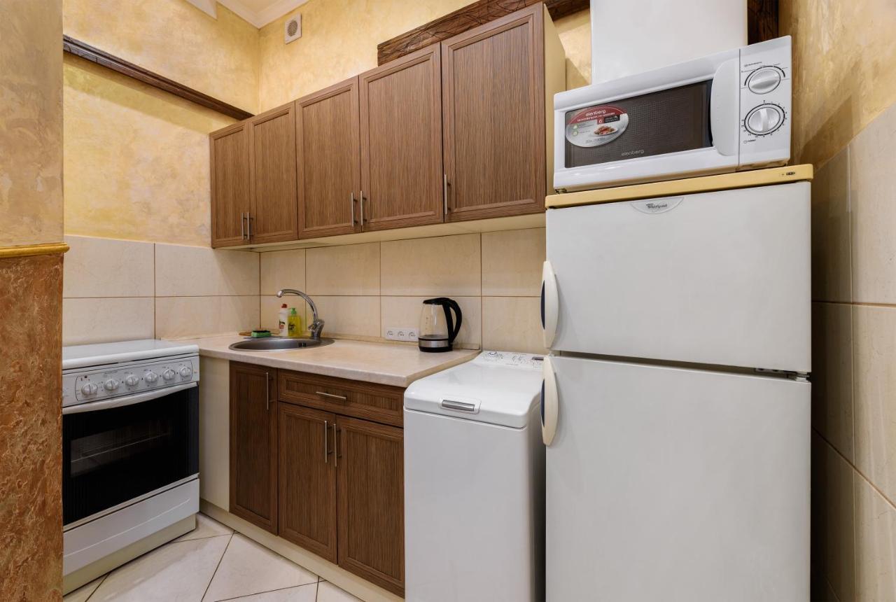 Apartamenty Polytehnichna Str. Lviv Exterior photo